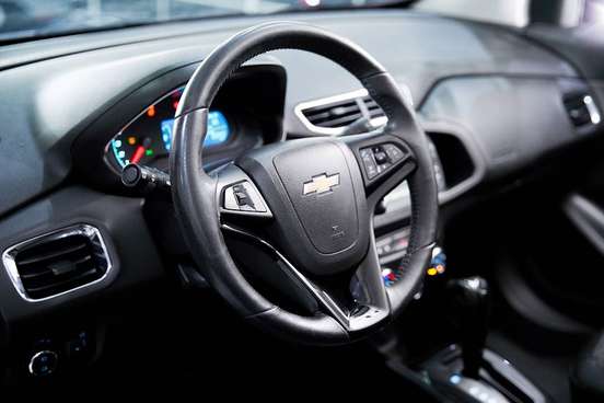 CHEVROLET-ONIX-2017