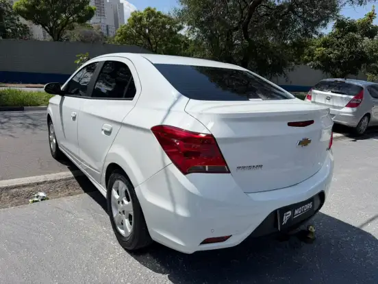 CHEVROLET-PRISMA-2018