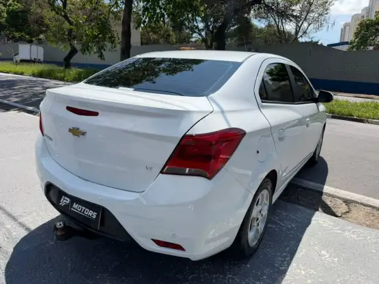 CHEVROLET-PRISMA-2018