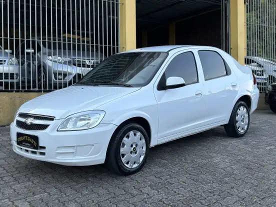 CHEVROLET-PRISMA-2012
