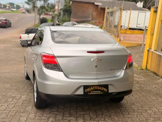 CHEVROLET-PRISMA-2015