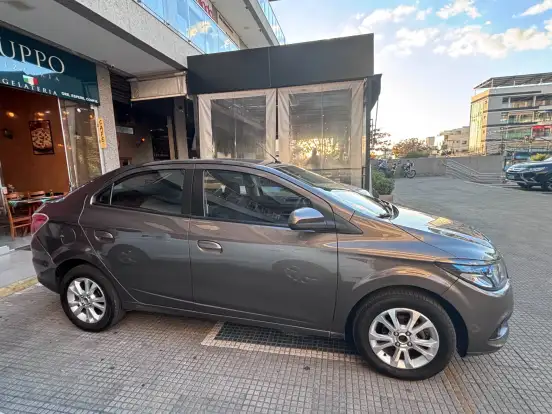 CHEVROLET-PRISMA-2013