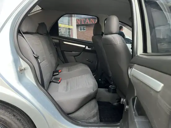 CHEVROLET-PRISMA-2008