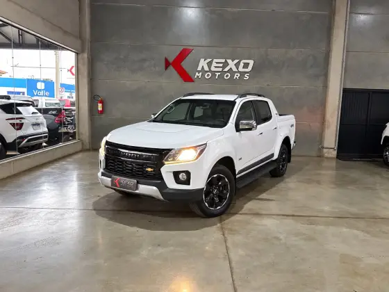 CHEVROLET S10 2.8 16V TURBO DIESEL HIGH COUNTRY CD 4X4 AUTOMÁTICO