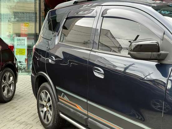 CHEVROLET-SPIN-2015