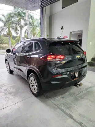 CHEVROLET-TRACKER-2024