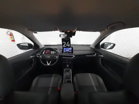CHEVROLET-TRACKER-2023
