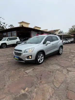 CHEVROLET-TRACKER-2015