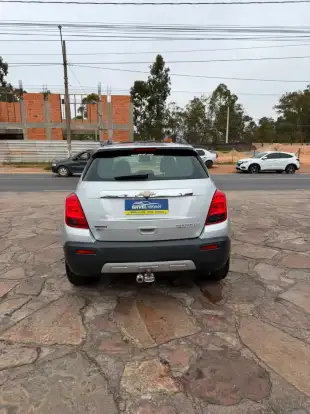 CHEVROLET-TRACKER-2015