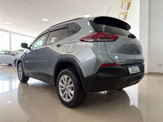 CHEVROLET-TRACKER-2023
