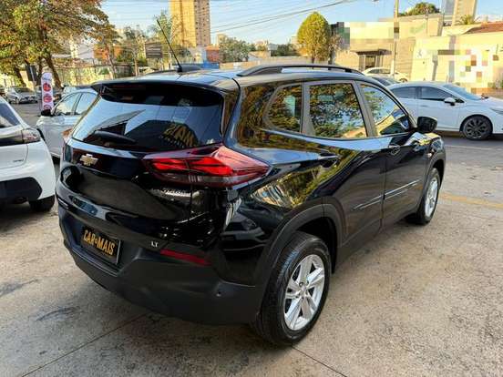 CHEVROLET-TRACKER-2022