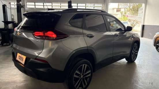 CHEVROLET-TRACKER-2023