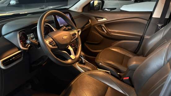CHEVROLET-TRACKER-2023