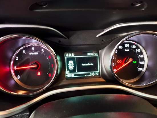 CHEVROLET-TRACKER-2023