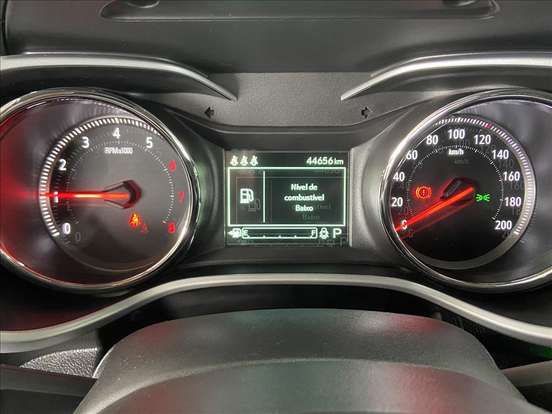 CHEVROLET-TRACKER-2024