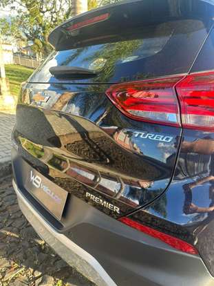 CHEVROLET-TRACKER-2020