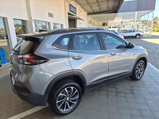 CHEVROLET-TRACKER-2025