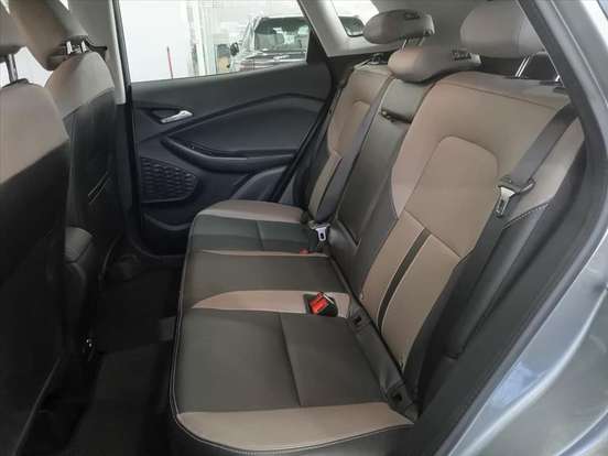 CHEVROLET-TRACKER-2025
