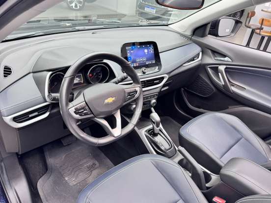 CHEVROLET-TRACKER-2023