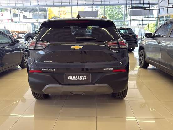 CHEVROLET-TRACKER-2025