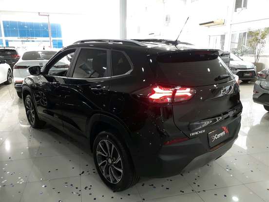 CHEVROLET-TRACKER-2025