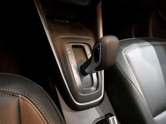 CHEVROLET-TRACKER-2025