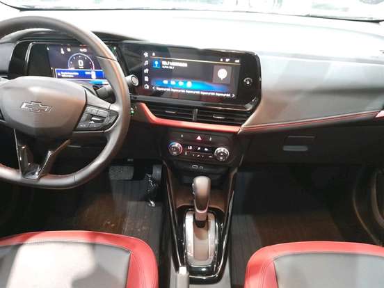 CHEVROLET-TRACKER-2025