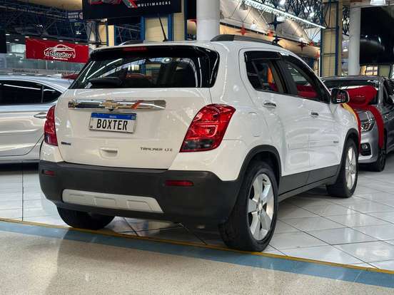 CHEVROLET-TRACKER-2014
