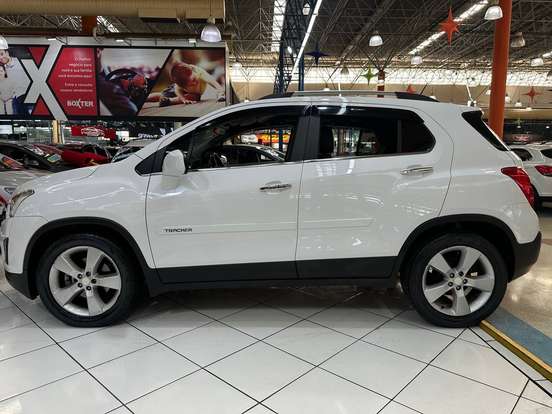 CHEVROLET-TRACKER-2014