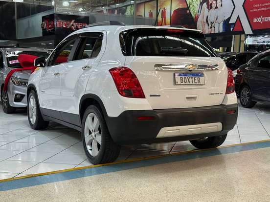 CHEVROLET-TRACKER-2014