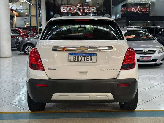 CHEVROLET-TRACKER-2014