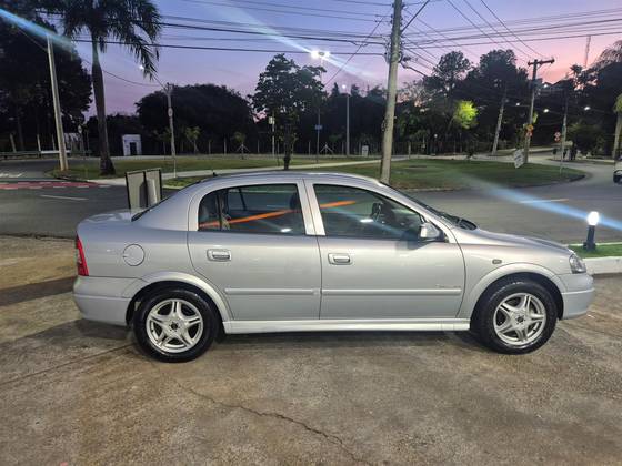 CHEVROLET ASTRA 2.0 MPFI EXPRESSION SEDAN 8V GASOLINA 4P MANUAL