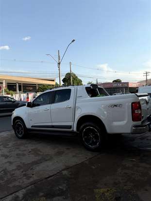CHEVROLET-S10-2.8 16V TURBO DIESEL HIGH COUNTRY CD 4X4 AUTOMÁTICO CHEVROLET-S10-2021