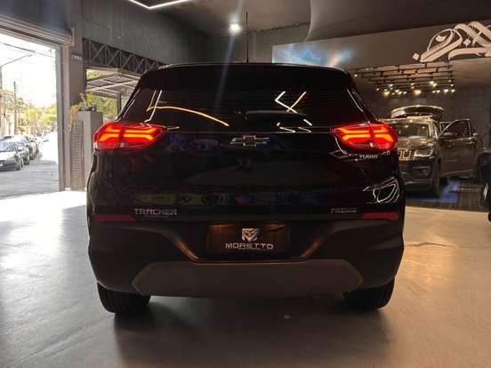 CHEVROLET-TRACKER-2024