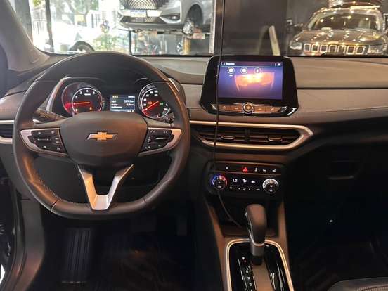CHEVROLET-TRACKER-2024