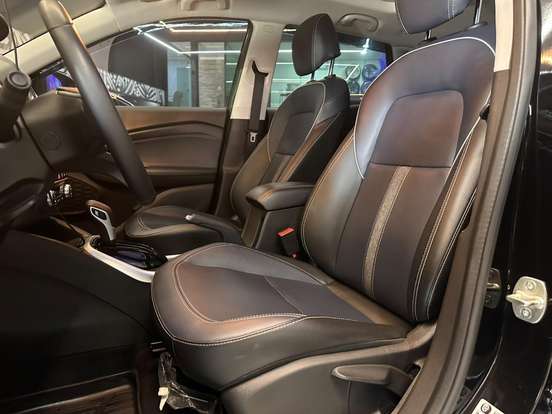 CHEVROLET-TRACKER-2024