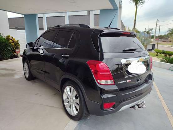 CHEVROLET-TRACKER-2017