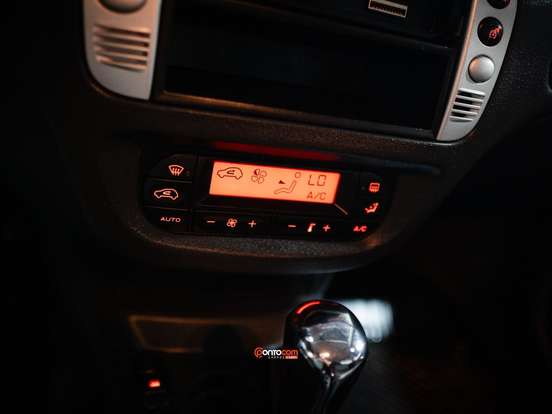 CITROËN-C3-1.6 EXCLUSIVE 16V FLEX 4P AUTOMÁTICO CITROËN-C3-2009