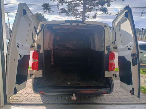 CITROËN-JUMPY-2021