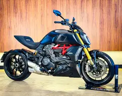 DUCATI DIAVEL 1260 S DUCATI DIAVEL 1260 S
