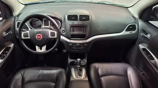 FIAT-FREEMONT-2011