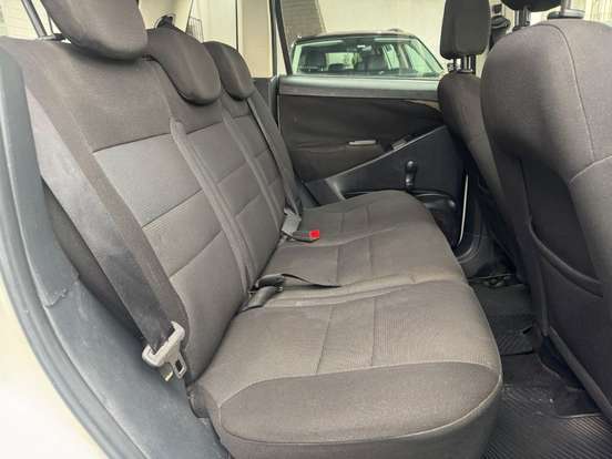 FIAT-IDEA-1.4 MPI ATTRACTIVE 8V FLEX 4P MANUAL FIAT-IDEA-2013