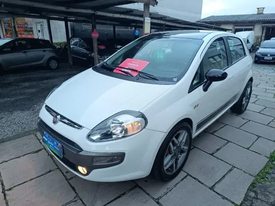 FIAT PUNTO 1.6 ESSENCE 16V FLEX 4P AUTOMATIZADO