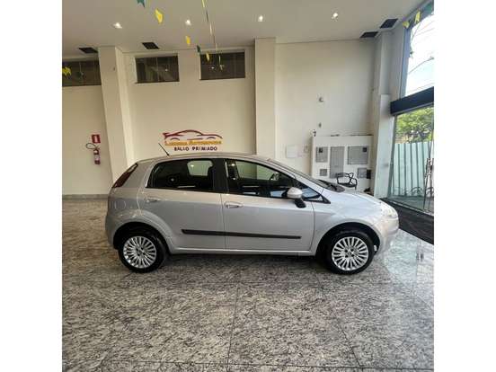 FIAT-PUNTO-2011