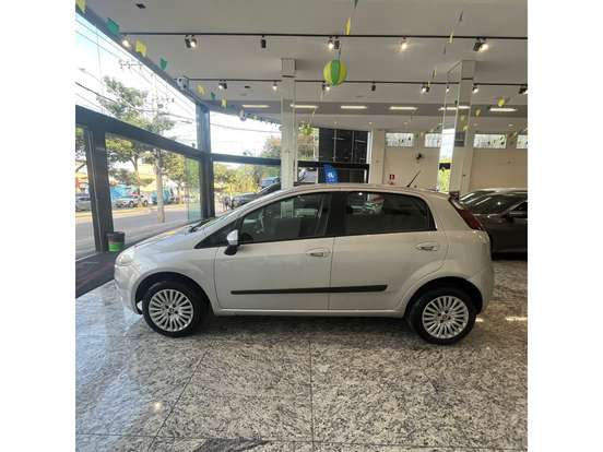 FIAT-PUNTO-2011