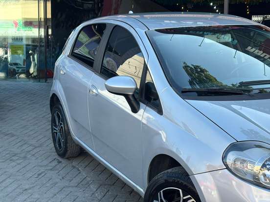 FIAT-PUNTO-1.4 ATTRACTIVE 8V FLEX 4P MANUAL FIAT-PUNTO-2012