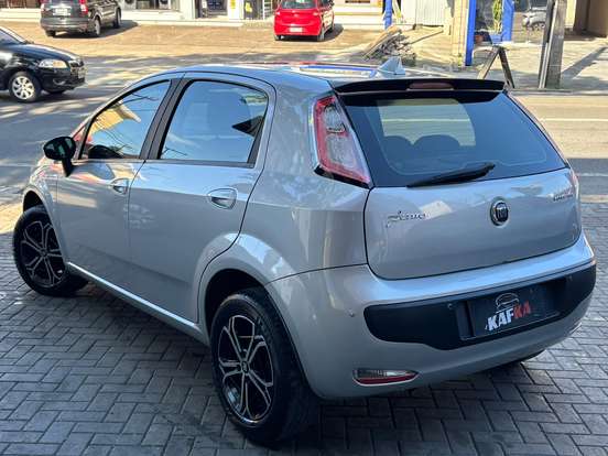 FIAT-PUNTO-2012