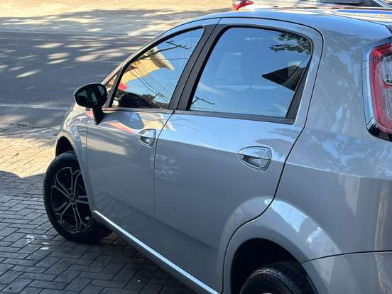FIAT-PUNTO-1.4 ATTRACTIVE 8V FLEX 4P MANUAL FIAT-PUNTO-2012