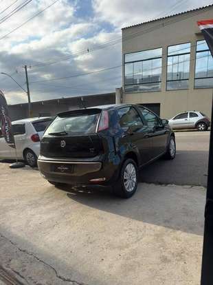 FIAT-PUNTO-2015