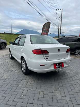 FIAT-SIENA-2010